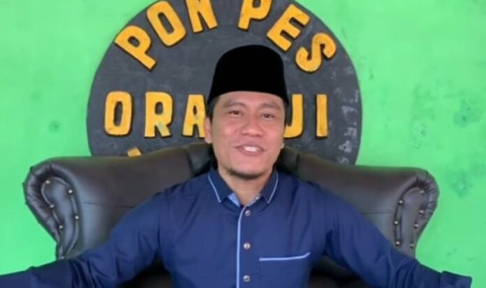 Puasa Tapi Tidak Salat, Bagai Orang Telanjang Pakai Sepatu