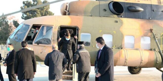 ketua umum dmi jusuf kalla turun dari helikopter militer 201223191122 818
