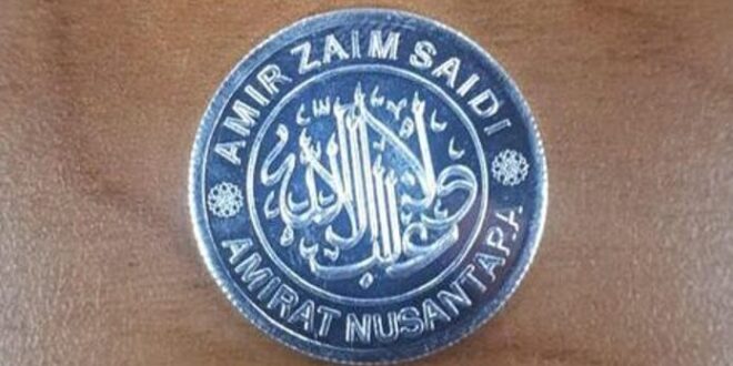 Koin Pasar Muamalah bertuliskan Amirat Nusantara dan Amir Zaim Saidi
