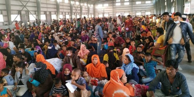 Muslim Rohingya di tempat pengungsian baru di Pulau Bhashan Char