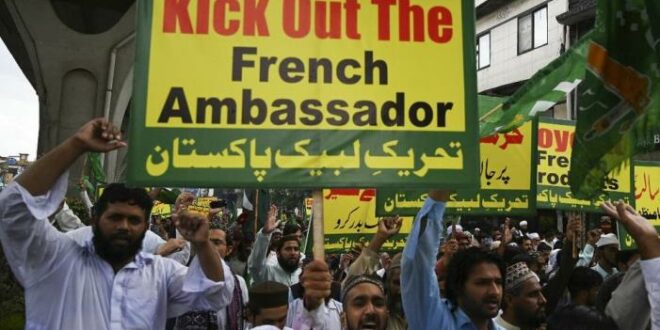 Protes umat Islam Pakistan terhadap islamofobia di Prancis