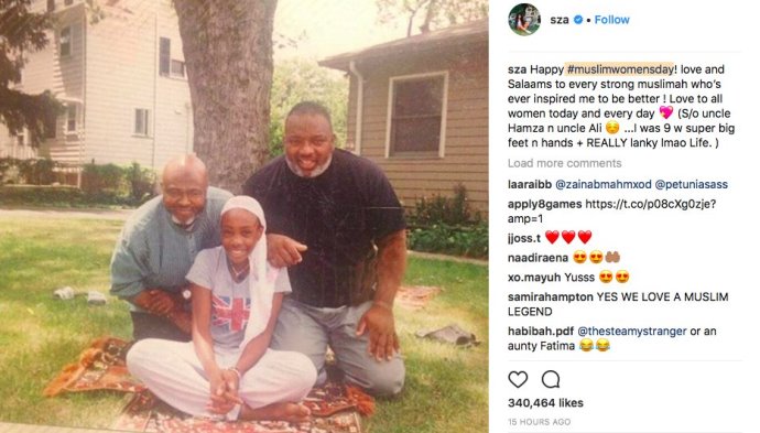 Dihantui Islamofobia, Penyanyi Amerika Ini Takut Kenakan Hijab Usai Serangan 9/11 2 twitter sza