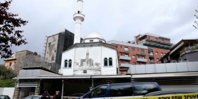 masjid dine hoxha 210421112009 942