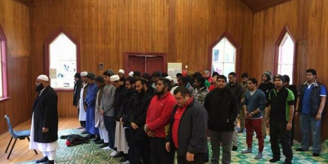 muslim queenstown selandia baru kini miliki masjid 201204133048 196