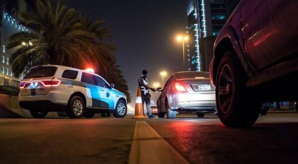 Petugas keamanan Arab Saudi periksa ketat setiap kendaraan yang akan masuk Mekah dan Madinah