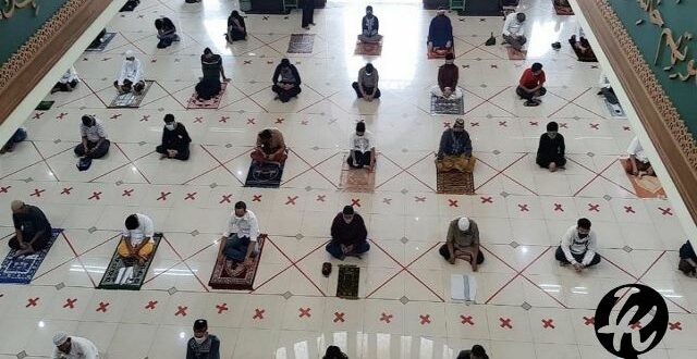 Viral Imam Serukan Wajib Rapatkan Shaf Shalat Bagaimana Hukum Sebenarnya Islam Kaffah