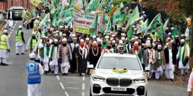 Muslim Inggris gelar parade Maulid Nabi Muhammad SAW