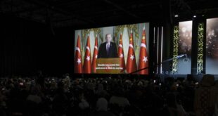 Presiden Turki Recep Tayyip Erdogan berbicara di konvensi umat islam Amerika Utara di Chicago