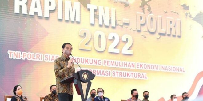Presiden Jokowi di Rapim TNI Polri