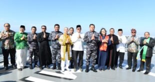 Lautan Berdoa digelar TNI AL di geladang KRI Semarang