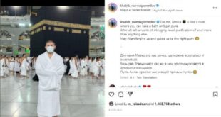Khabib Nurmagomedov sadang tawaf di depan Kabah