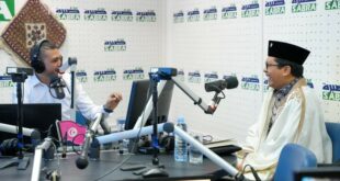 Dubes RI untuk Tunisia Zuhairi Misrawi saat talk show di Sabra FM Tunisia