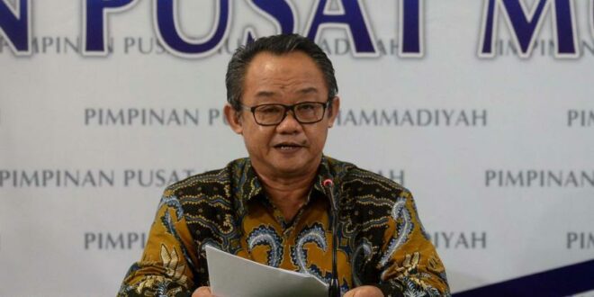sekretaris umum pp muhammadiyah abdul muti memberikan keterangan terkait