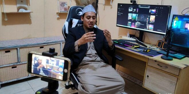 viral ustaz berdakwah sambil streaming mobile legends