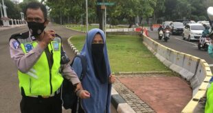 wanita bawa pistol ditangkap saat coba terobos istana negara dok polisi