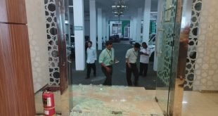 Penembakan di kantor MUI hancurkan ruang kaca