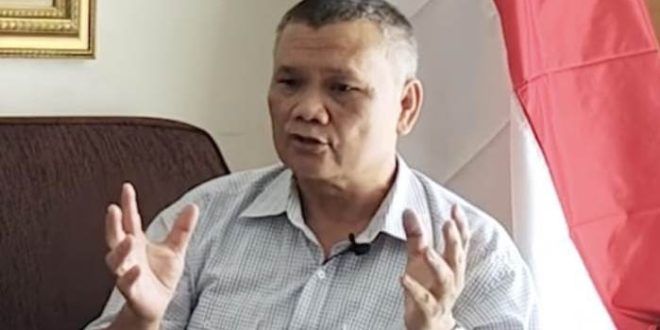 Dr Emrus Sihombing MSi