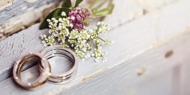 ilustrasi cincin pernikahan 169