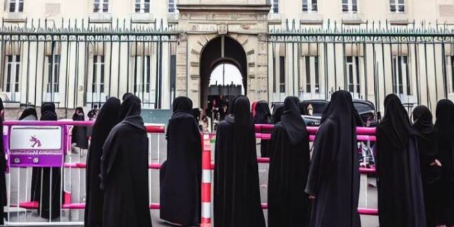 Dianggap Afilisasi Keagamaan,  Prancis Mulai Berlakukan Larangan Abaya di Sekolah 1 Para siswa muslim di Prancis dilarang pakai abaya