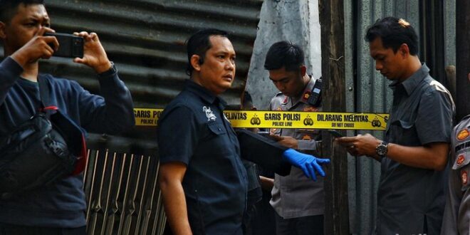 gegana sterilisasi lokasi ledakan diduga bom di setiabudi 4 169