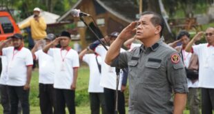 Mitra Deradikaliasi se Solo Raya upacara bendera memperingati Hari Pahlawan di Tawangmangu Karanganyar