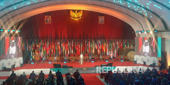 011495600 1703050246 830 556