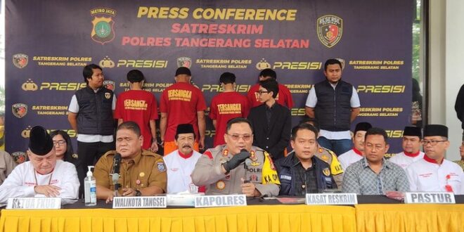 konferensi pers kasus penggerudukan mahasiswa yang sedang beribadat di rumah tangsel selasa 752024 169