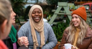 ilustrasi perbedaan dalam hidup rukun menciptakan toleransi dalam kehidupan di masyarakat