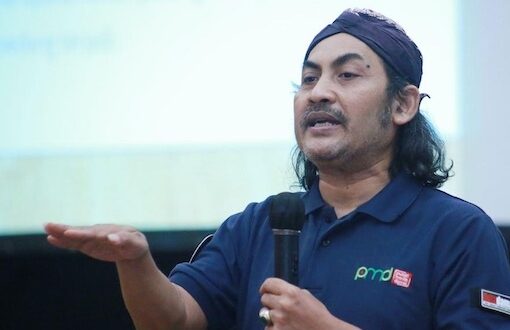 Dr Ngatawi Al Zastrouw