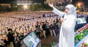 Gubernur Jatim Khofifah Parawansa hadiri Lirboyo Bersholawat