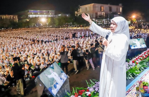 Gubernur Jatim Khofifah Parawansa hadiri Lirboyo Bersholawat