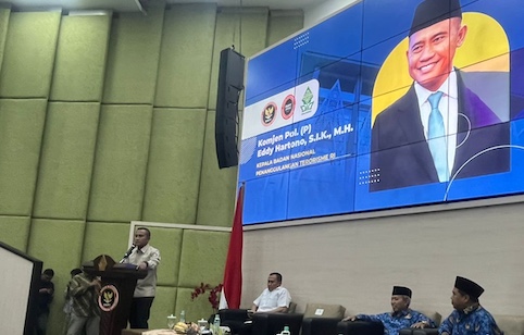 Kepala BNPT Komjen purn Eddy Hartono di Kampung Kebangsaan UIN Walisongo