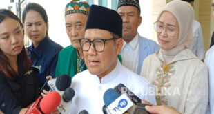 Beredar Video AI Fitnah Pesantren, Menko PM: Tak Akan Berpengaruh Kepada Pesantren 1 menteri koordinator bidang pemberdayaan masyarakat menko pm abdul muhaimin 250731161132 815