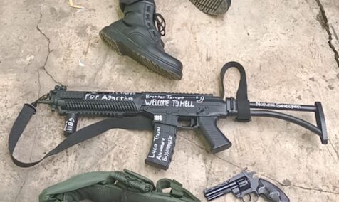 Senjata di tkp SMAN 72