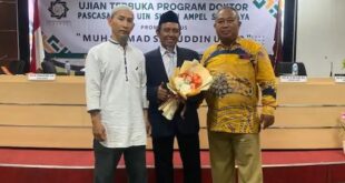 Abu Fida tengah copy